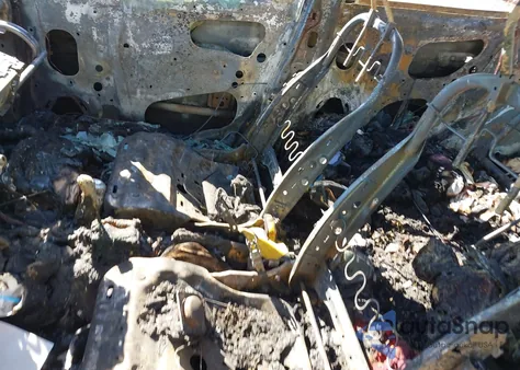 2018 Mitsubishi Mirage Es z USA, uszkodzony, nr VIN ML32A3HJ4JH011979